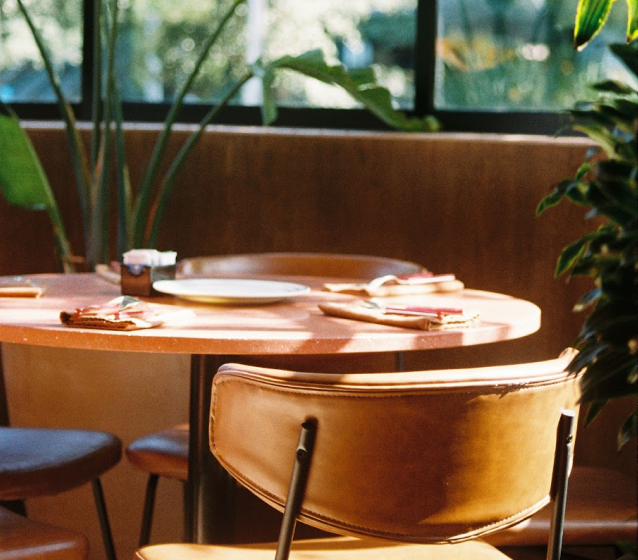 Restaurant table setting